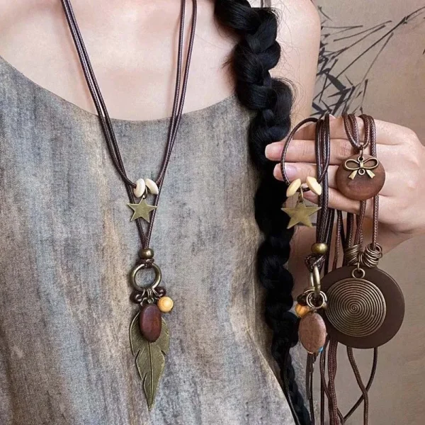 Collier Pendentif Bois