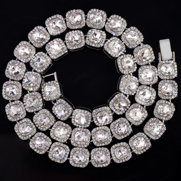 collier femme argenté étincelant