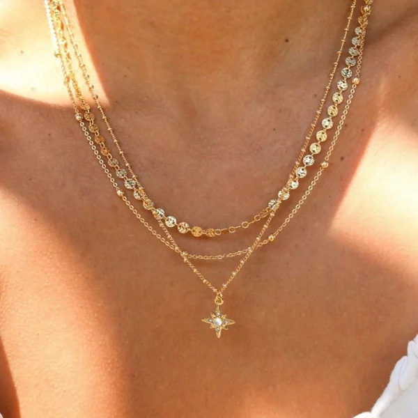 collier étoile doré